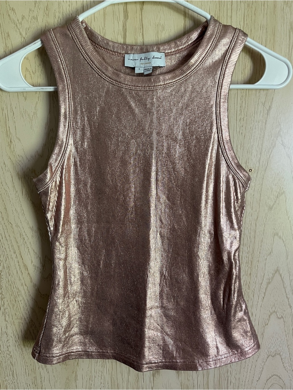 Never Fully Dressed Rose Gold Metallic Tank Top Sz Small